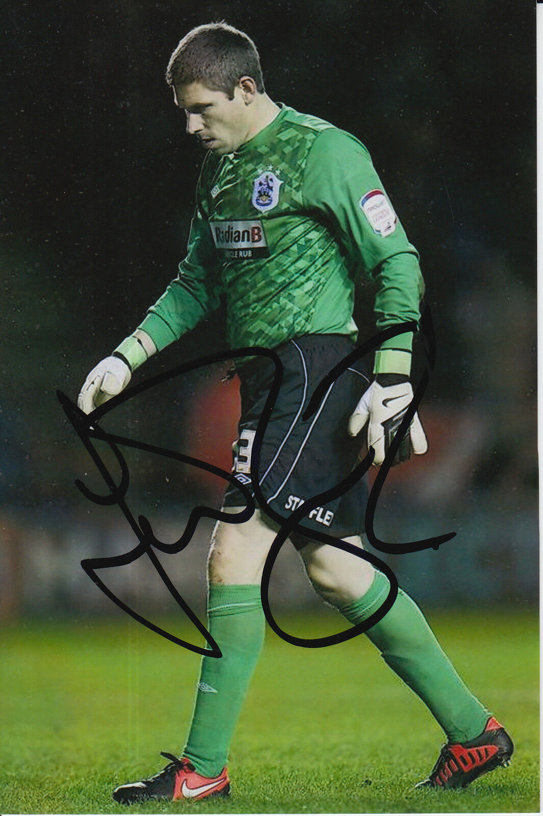 HUDDERSFIELD TOWN HAND SIGNED IAN BENNETT 6X4 Photo Poster painting 1.