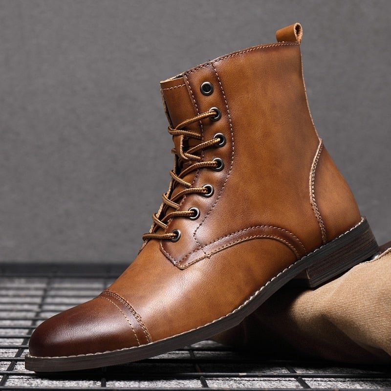 2021 New Men Fashion Boots British Vintage Genuine Leather Boots Autumn Winter Plus Velvet Warm Men's Ankle Boots Plus Size