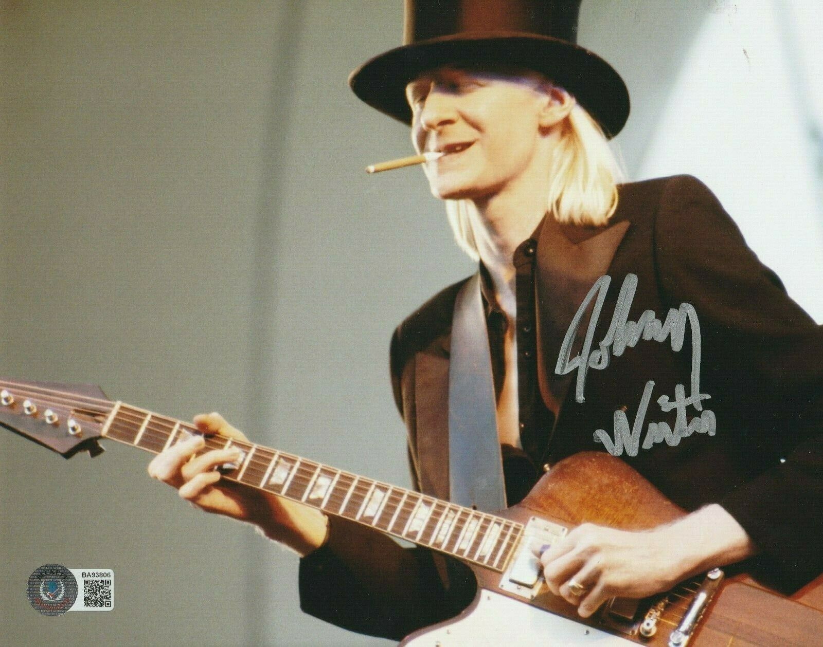 JOHNNY WINTER Signed 8x10 Photo Poster painting with Beckett COA (BAS)