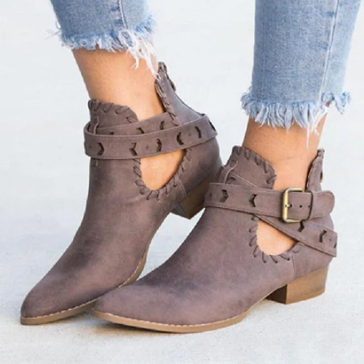 Thick heel V-neck nude boots