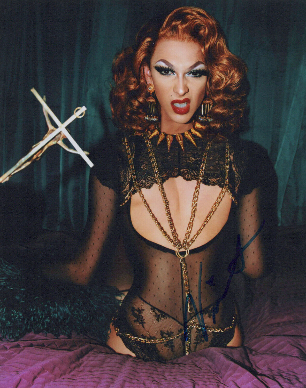 Violet Chachki (RuPaul's Drag Race) signed 8x10 Photo Poster painting In-person