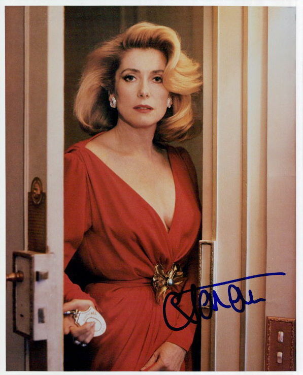 Catherine Deneuve signed 8x10 Photo Poster painting In-person