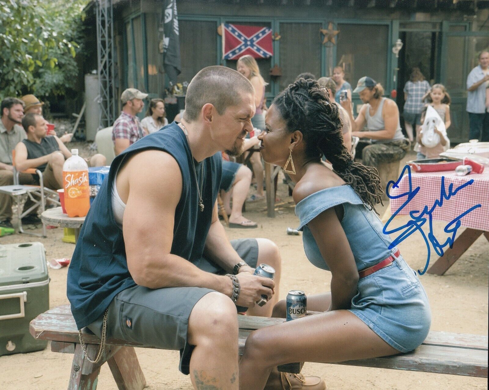 SHANOLA HAMPTON signed (SHAMELESS) TV Show 8X10 Photo Poster painting *VERONICA* W/COA #SH6