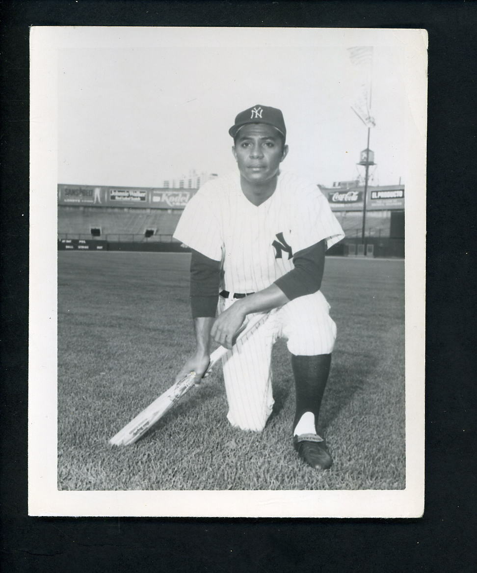 Jesse Gonder c. 1960 Type I Louis Requena Press Original Photo Poster painting New York Yankees