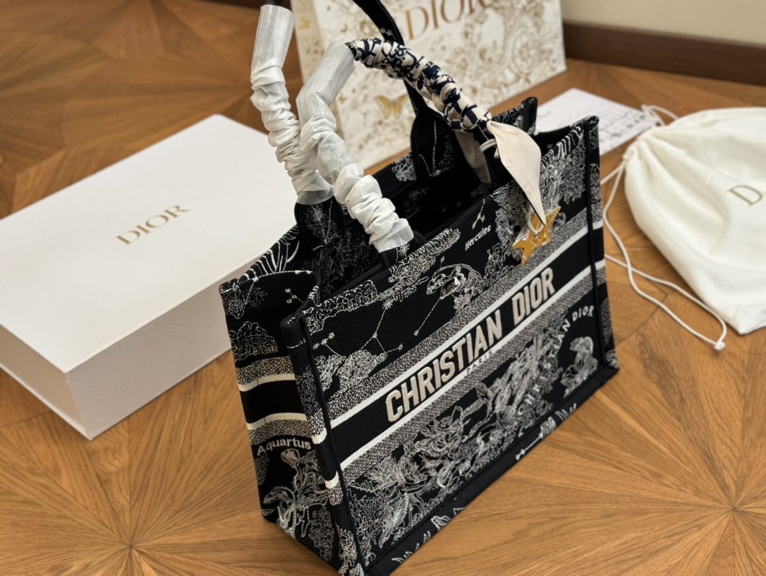 Eeed9c629a37054d337454a5558d2f05