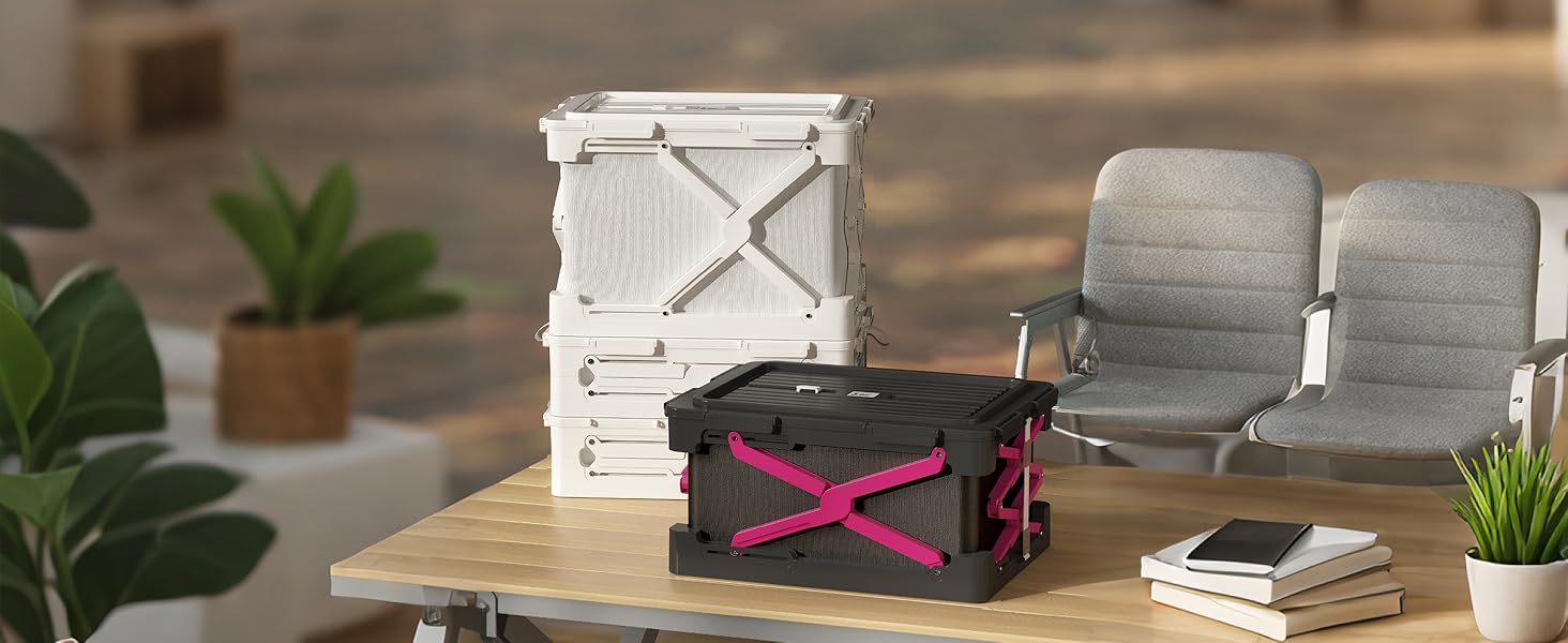 真空壓縮折疊收納箱車內使用場景，折疊後放置後車廂整理旅行衣物