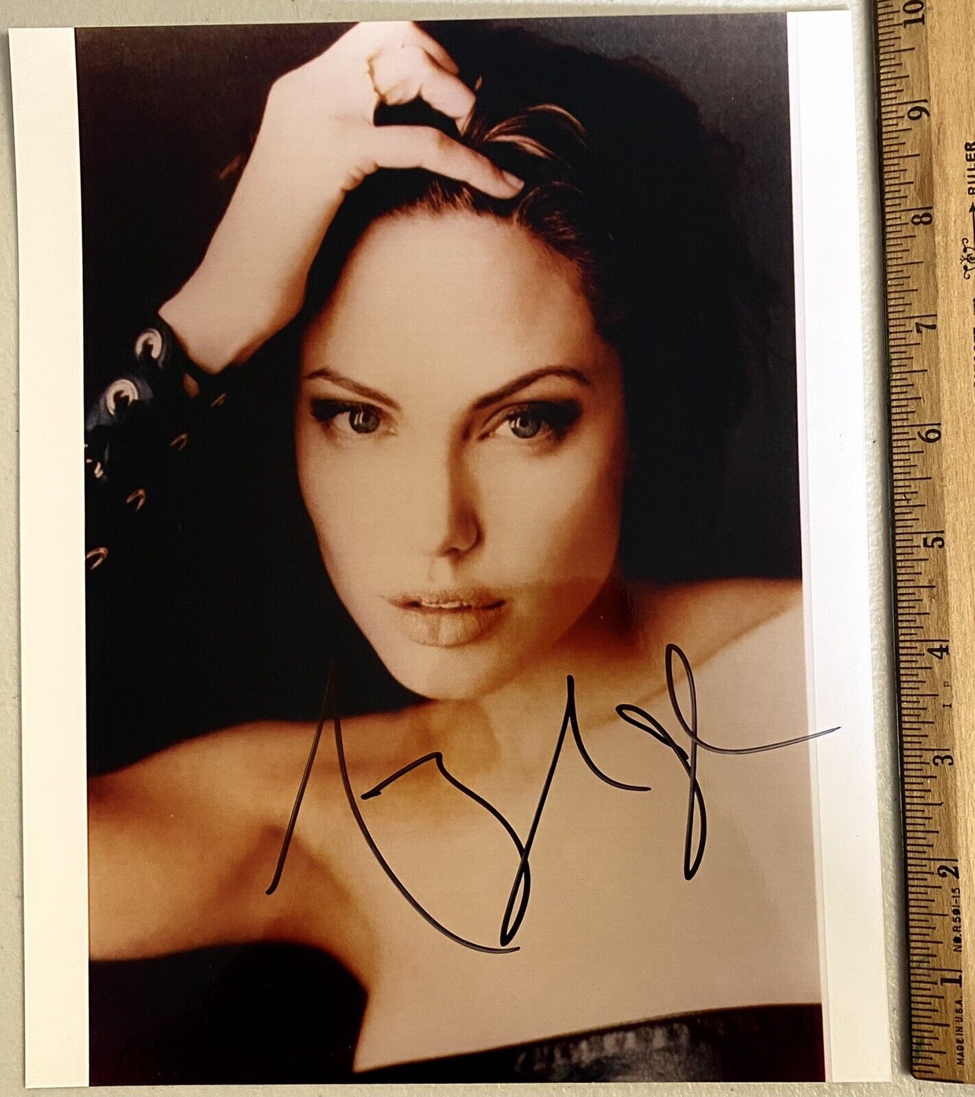 Angelina Jolie Signed 8x10 Photo Poster paintinggraph Autographed Picture Pic Tomb Raider Croft