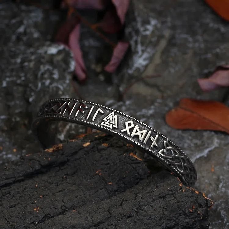 Coutureaura Men's Vintage Norse Valknut Viking Bracelet