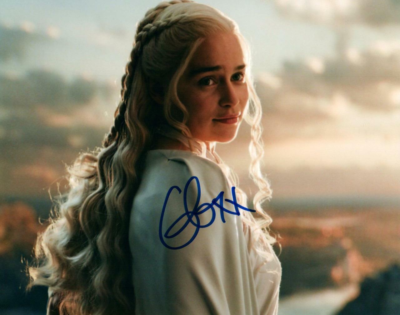 Emilia Clarke signed 8x10 Photo Poster painting Picture autographed Pic includes COA