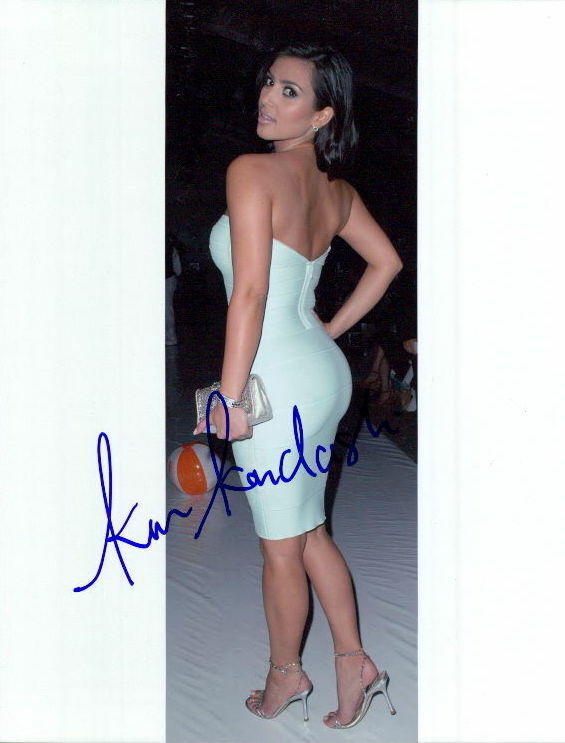 Kim Kardashian signed 8x10 Photo Poster painting In-person