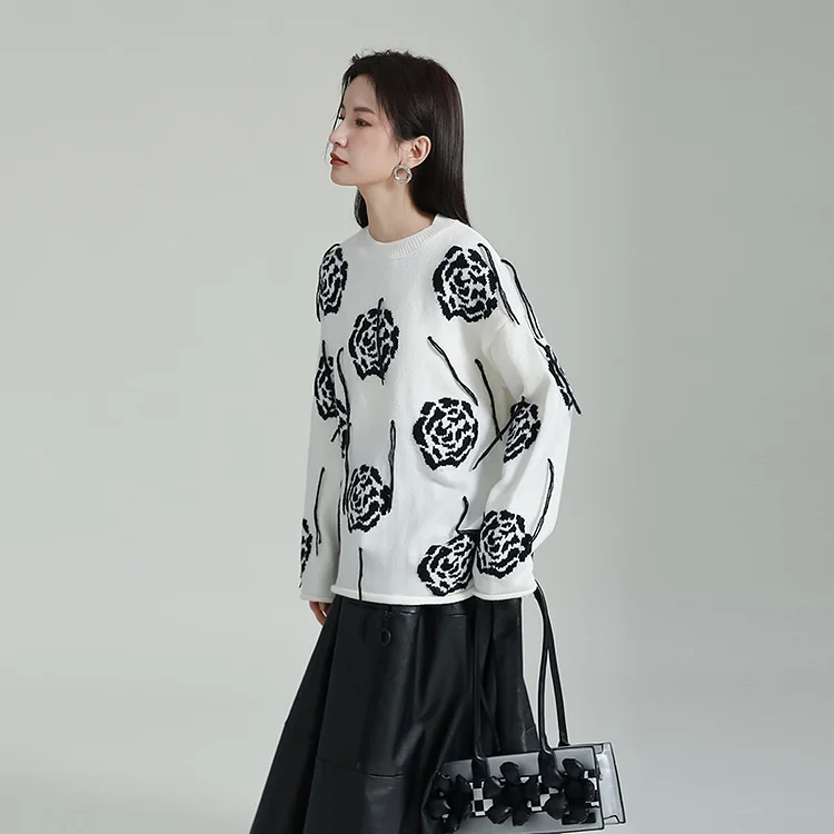 Chic Design Rose Tassel Long Sleeve Knit Sweater - yankia