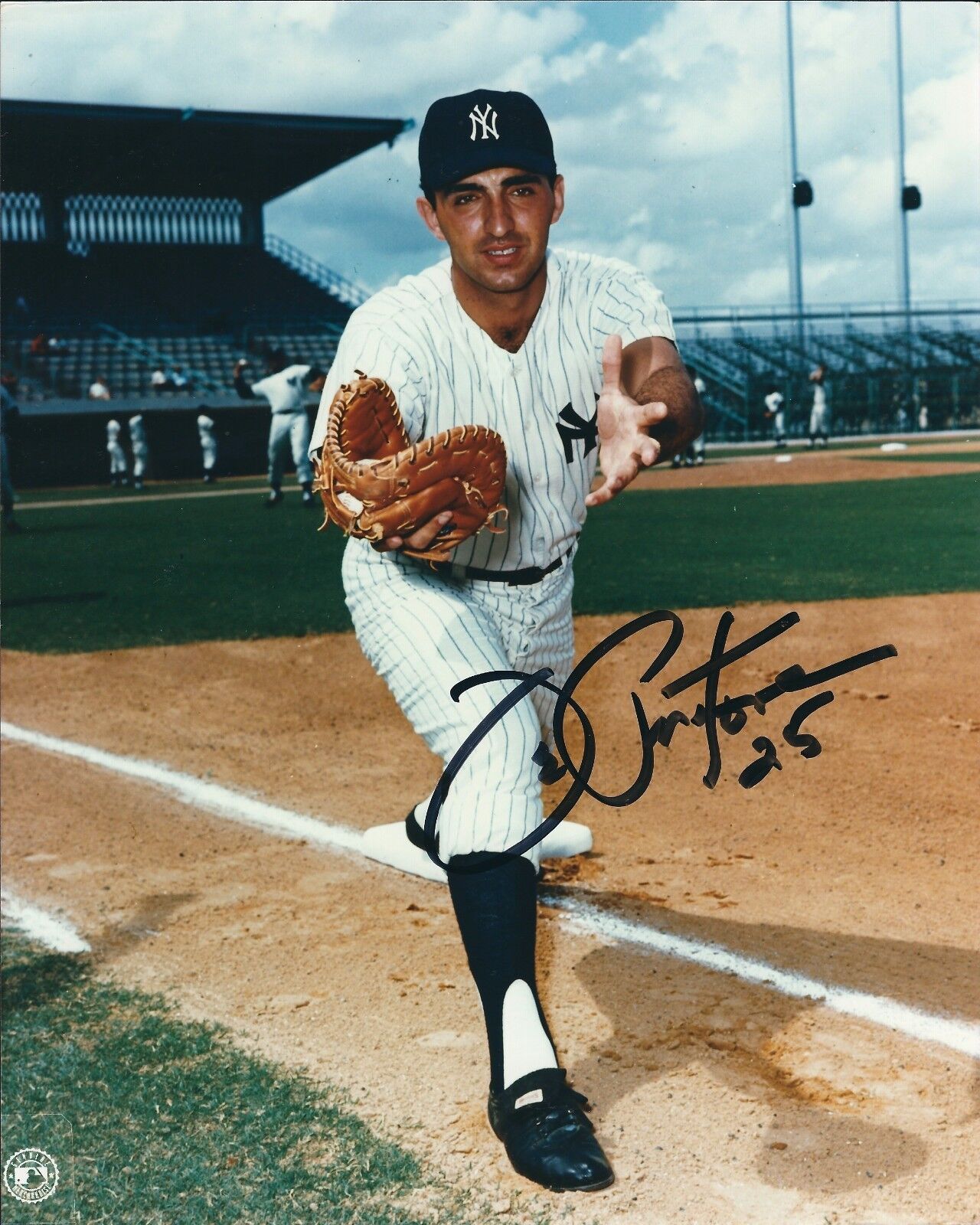 Signed 8x10 JOE PEPITONE New York Yankees Photo Poster painting - COA