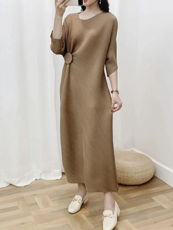 Half Sleeves Irregular Clipping Pleated Solid Color Round-Neck Midi Dresses