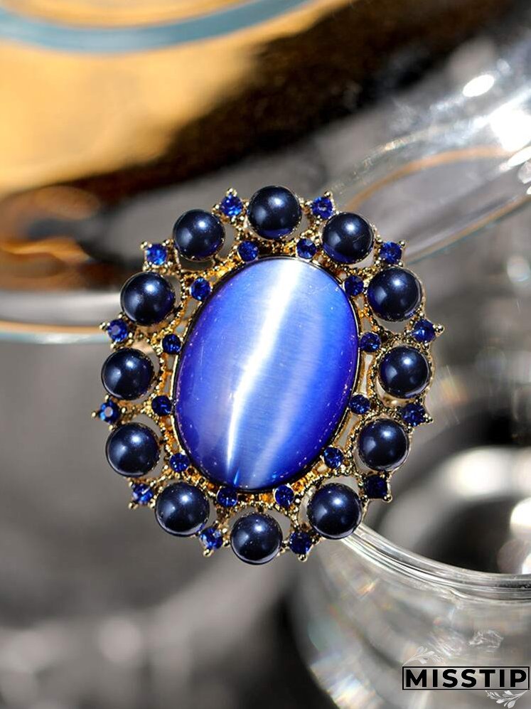 Rhinestone Decor Oval Design Brooch