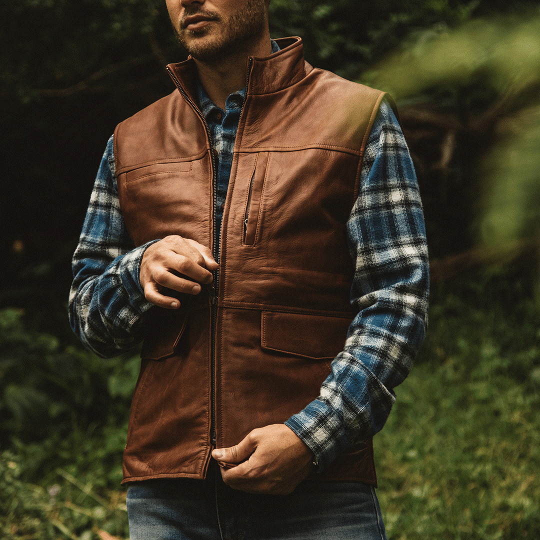 Mens vintage leather vest / [viawink] /