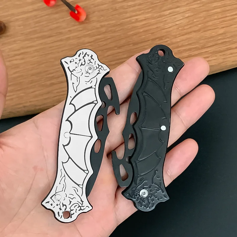 Outdoor Multifunctional Mini Folding Knife Camping Survival Portable High Hardness Portable Knife