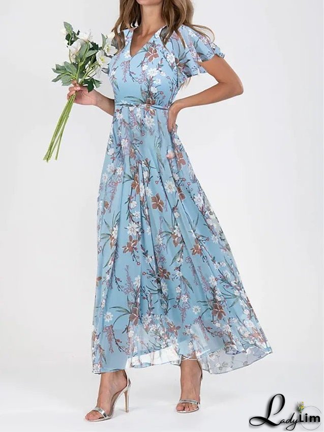 Fashionable and Minimalist winter Dress