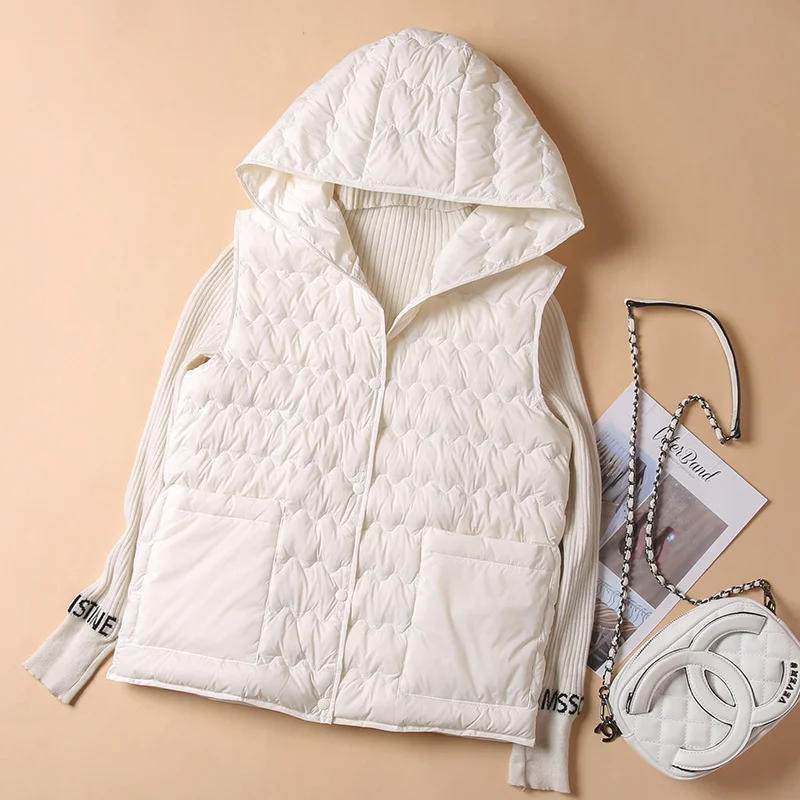 Toloer 90 White Duck Down Light Down Inside The Female 2024 Autumn / Winter New Fashion Hat Wavy Grain Casual Thermal Vest-Outfit Ideas