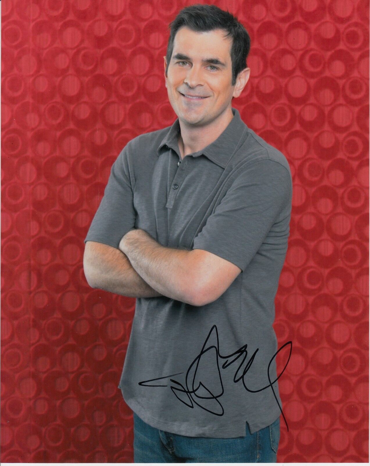 TY BURRELL SIGNED MODERN FAMILY Photo Poster painting UACC REG 242