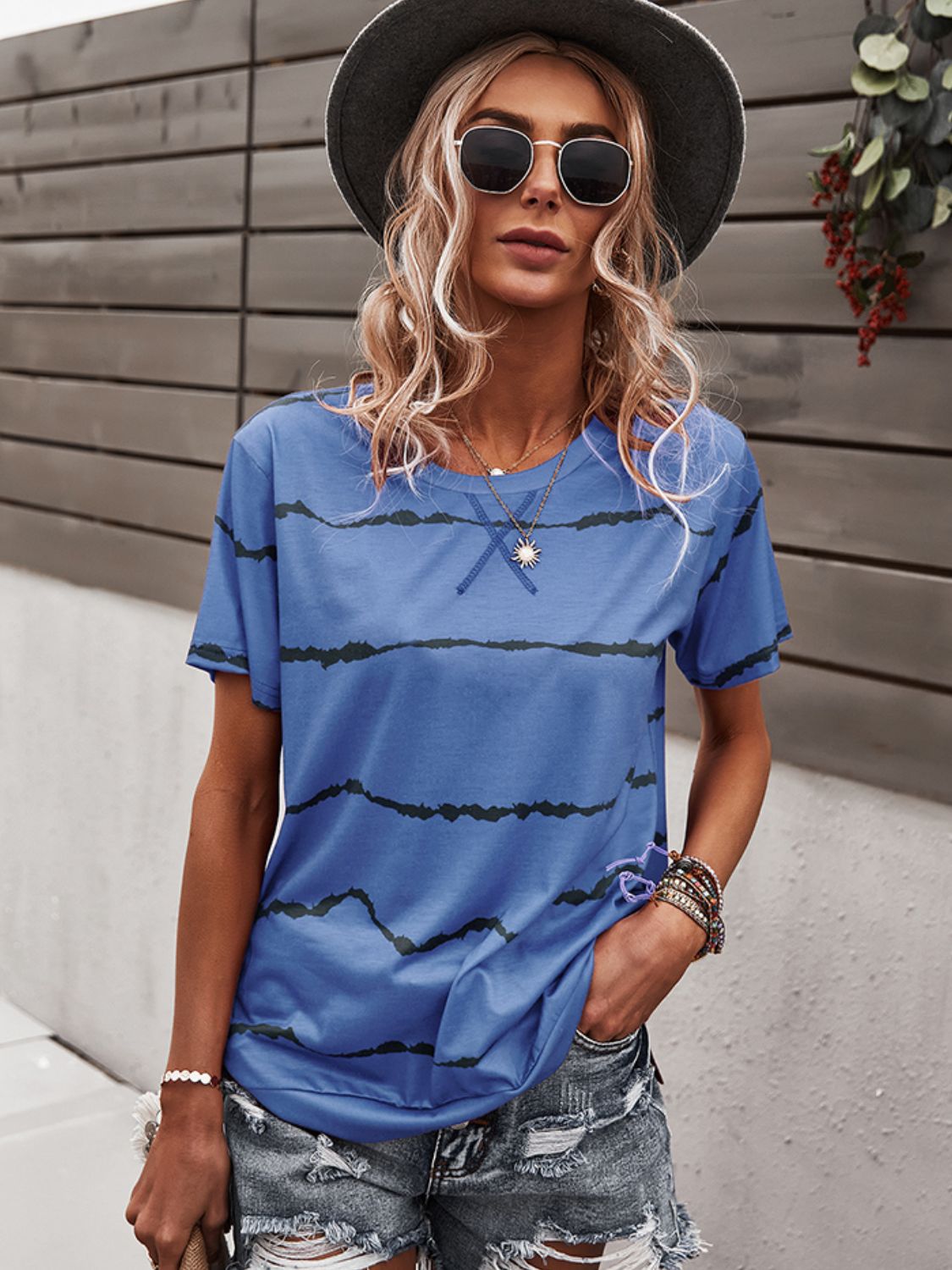LLYGE Waveform Print Round Neck Tee llyge