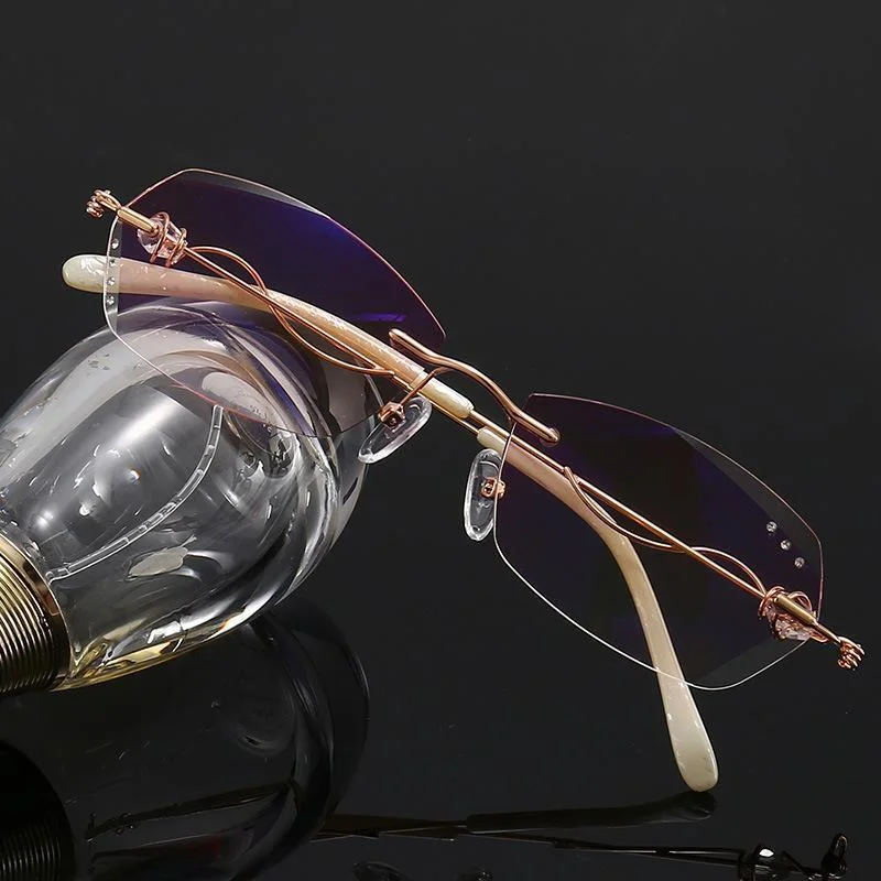 Meladen™ Modische Damen-Lesebrille
