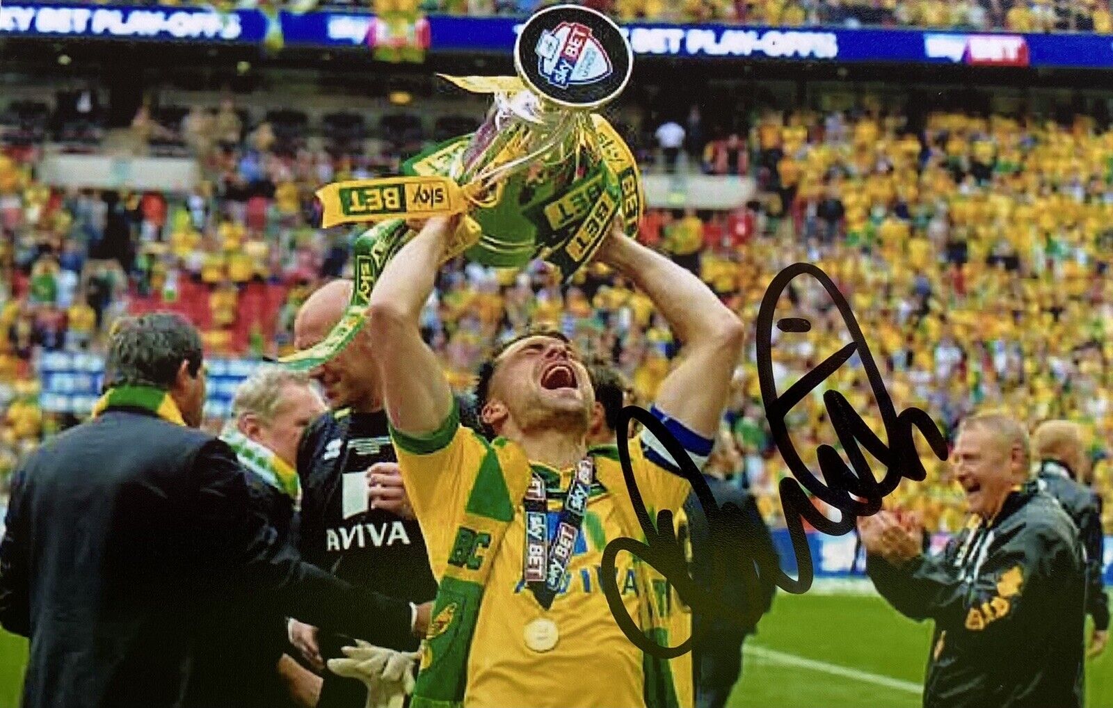 Russell Martin Genuine Hand Signed Norwich City 6X4 Photo Poster painting 3