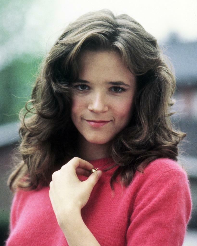 Lea Thompson 8x10 Picture Simply Stunning Photo Poster painting Gorgeous Celebrity #8