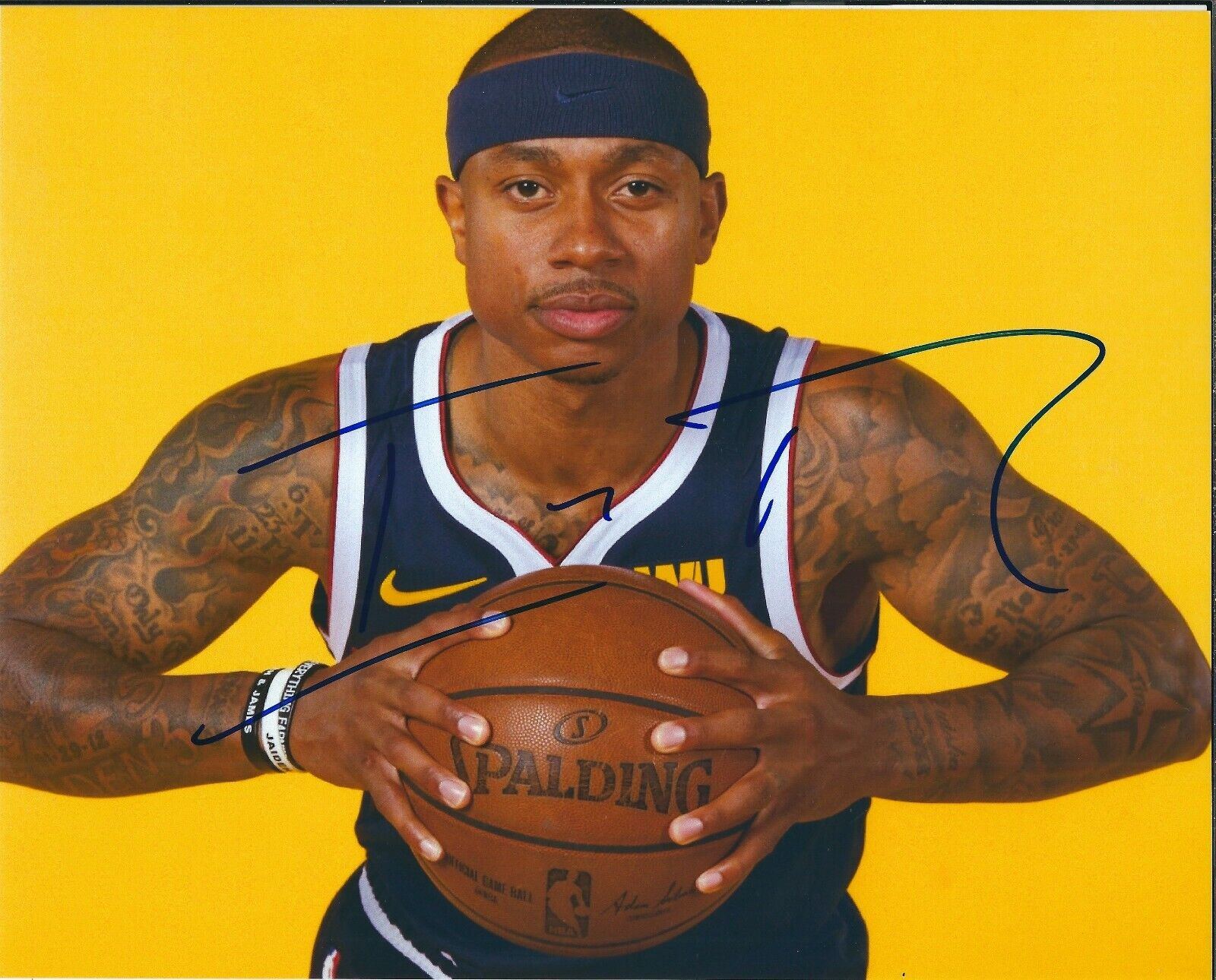 Signed 8x10 ISAIAH THOMAS Denver Nuggets Autographed Photo Poster painting w/COA