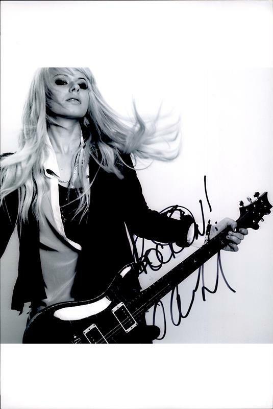 Orianthi Panagaris Authentic signed rock 10x15 Photo Poster painting W/Cert Autographed 26-a