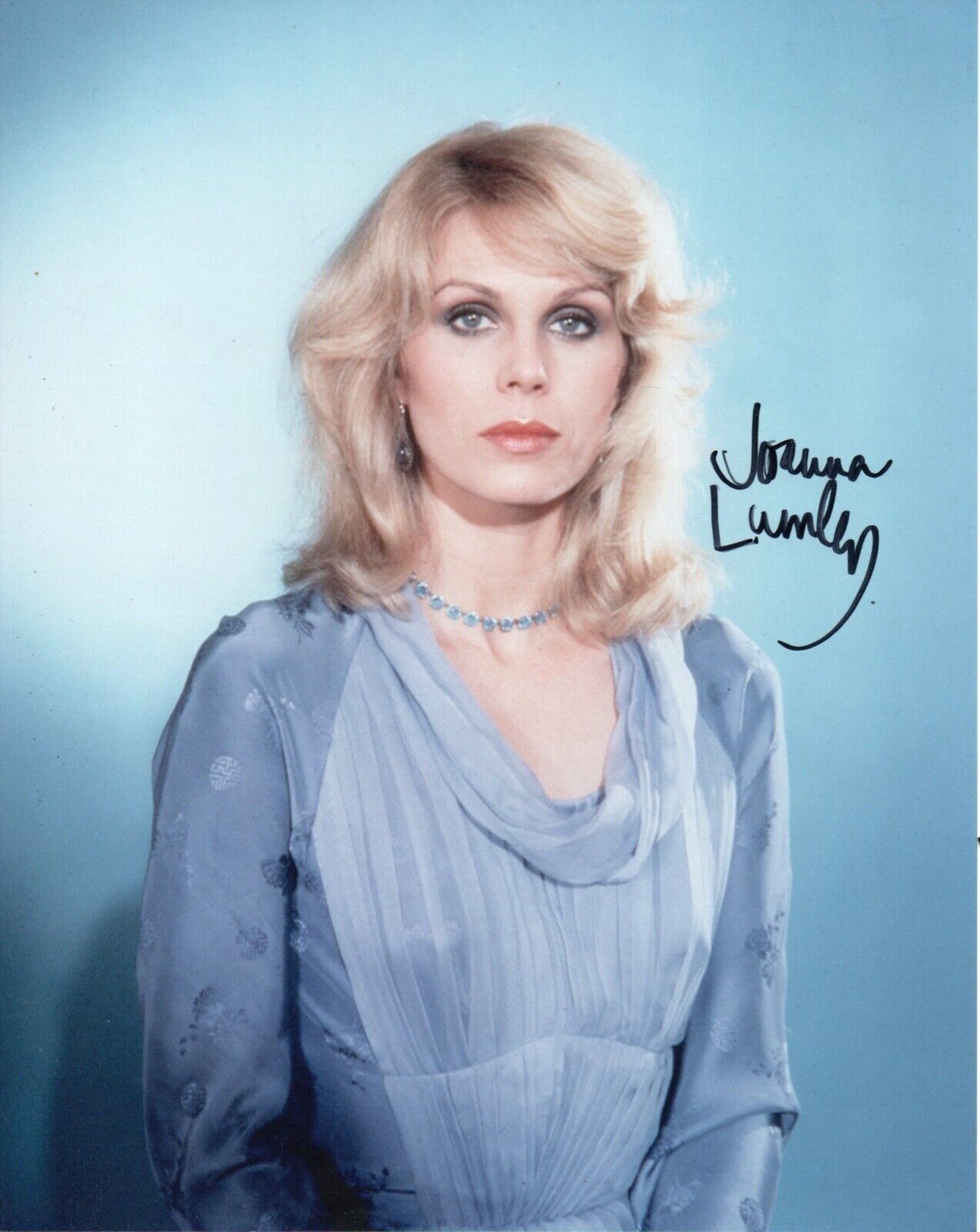 JOANNA LUMLEY HAND SIGNED 10X8 Photo Poster painting AVENGERS AB FAB SAPHIRE STEEL PINK PANTHER