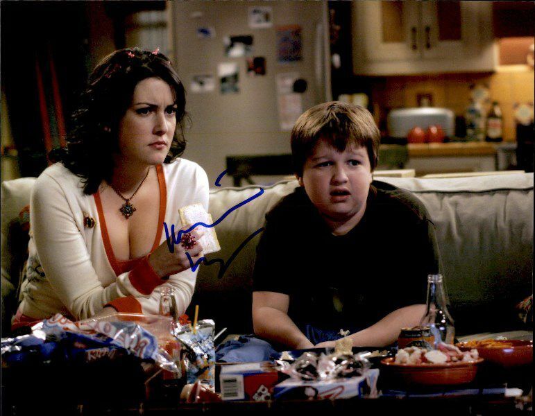 Melanie Lynskey authentic signed celebrity 8x10 Photo Poster painting W/Cert Autographed 2616o