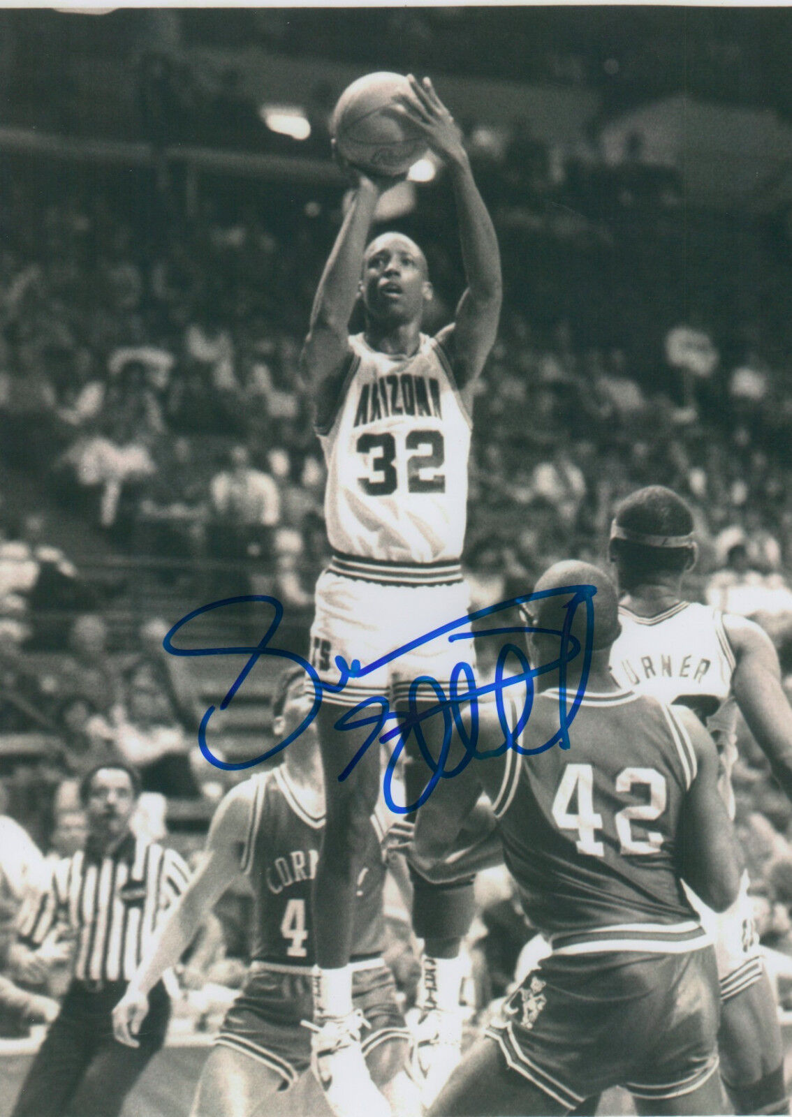 Sean Elliott NBA signed 8x12 inch Photo Poster painting autograph