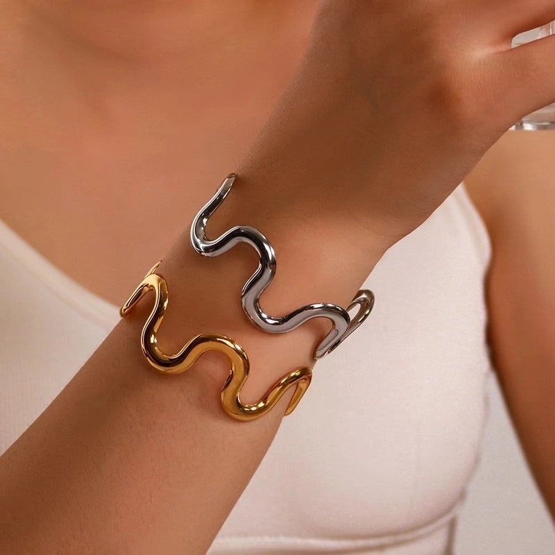 Roman Style Artistic British Style Irregular Waves 201 Stainless Steel Stainless Steel Bracelets In Bulk