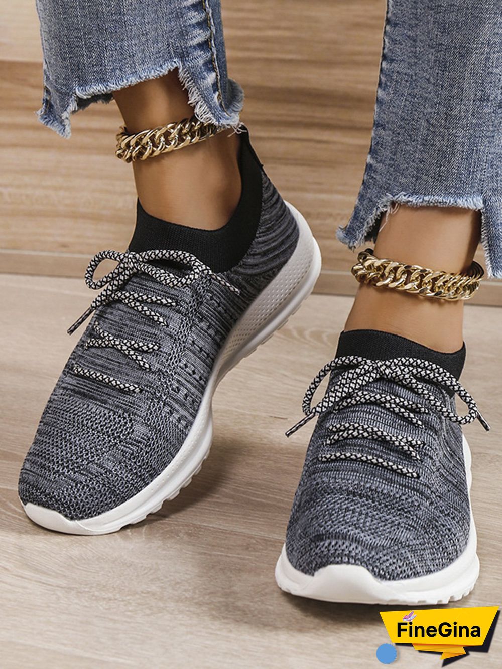 Flyknit Lightweight Soft Sole Lace-Up Sneakers