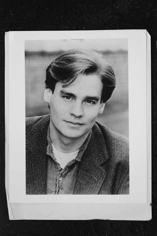 Robert Sean Leonard - 8x10 Headshot Photo Poster painting w/ Resume - Dead Poet's Society