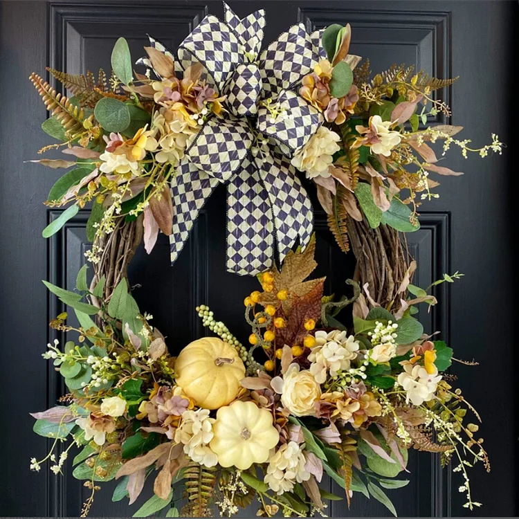 Pumpkin wreath with bow
