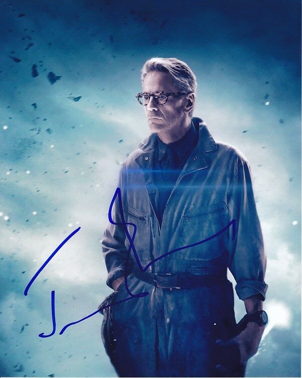JEREMY IRONS Signed Autographed JUSTICE LEAGUE BATMAN AFLRED PENNYWORTH Photo Poster painting