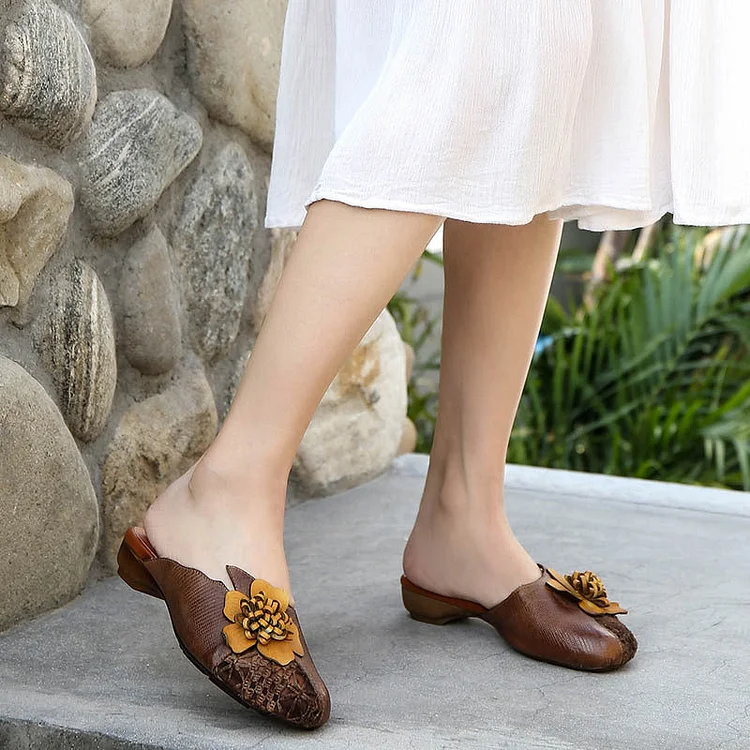 2022 Vintage Floral Plaited Leather Casual Slippers