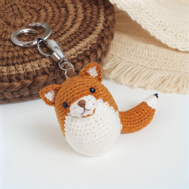 Vaillex - Red Fox Keychain Crochet Pattern For Beginner