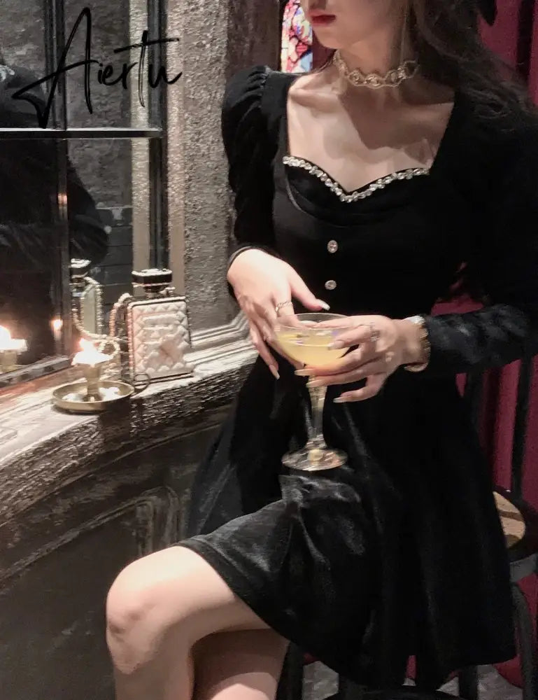 Aiertu Fashion Summer New Elegant Spaghetti Strap Velvet Vintage Black Dress Women Sexy Prom Evening Party Korean Style Dresses Aiertu