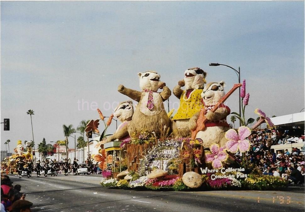 FOUND Photo Poster painting Color ROSE PARADE FLOAT Original PASADENA CALIFORNIA Vintage 21 47 V