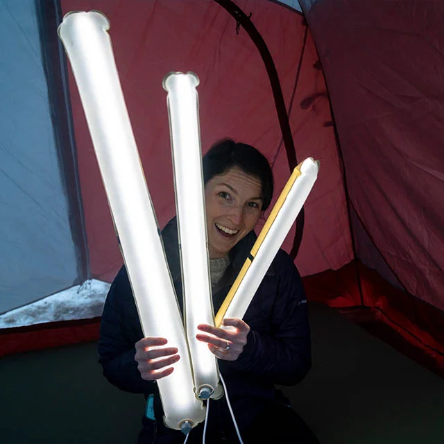 Inflatable folding light