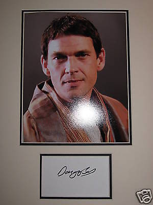 DOUGRAY SCOTT - BRILLIANT ACTOR - STUNNING SIGNED COLOUR Photo Poster painting DISPLAY