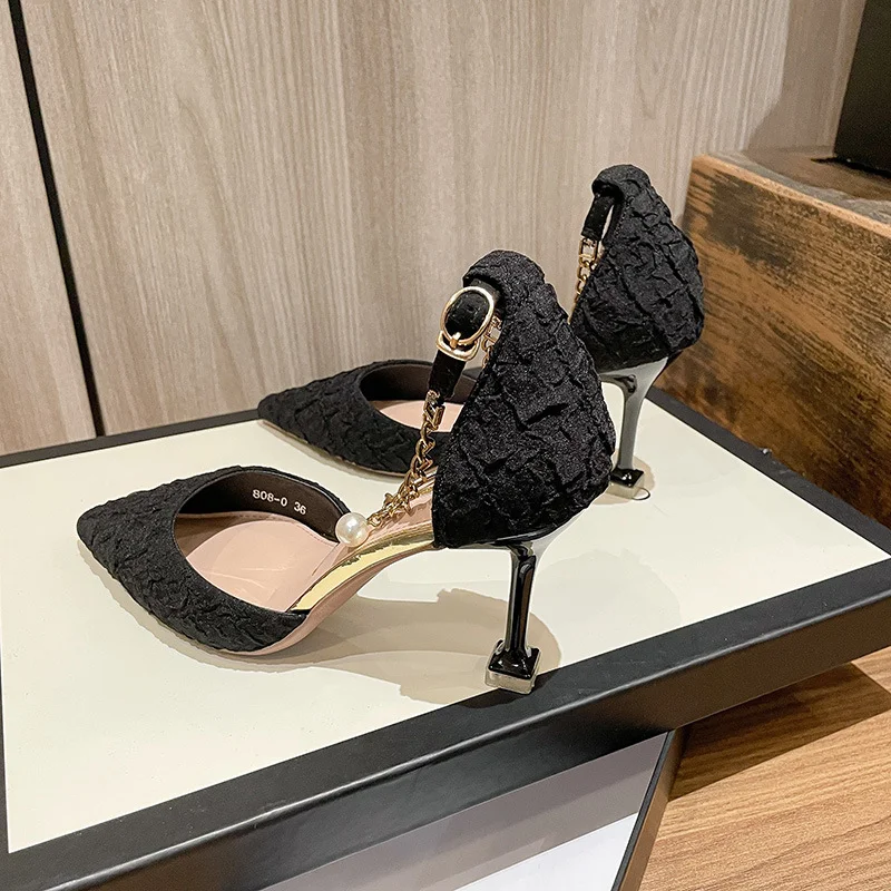 Churchf Churchf 2023 Spring / Summer New Korean Version Of The Wedding Banquet Sandals Female Cat Heel