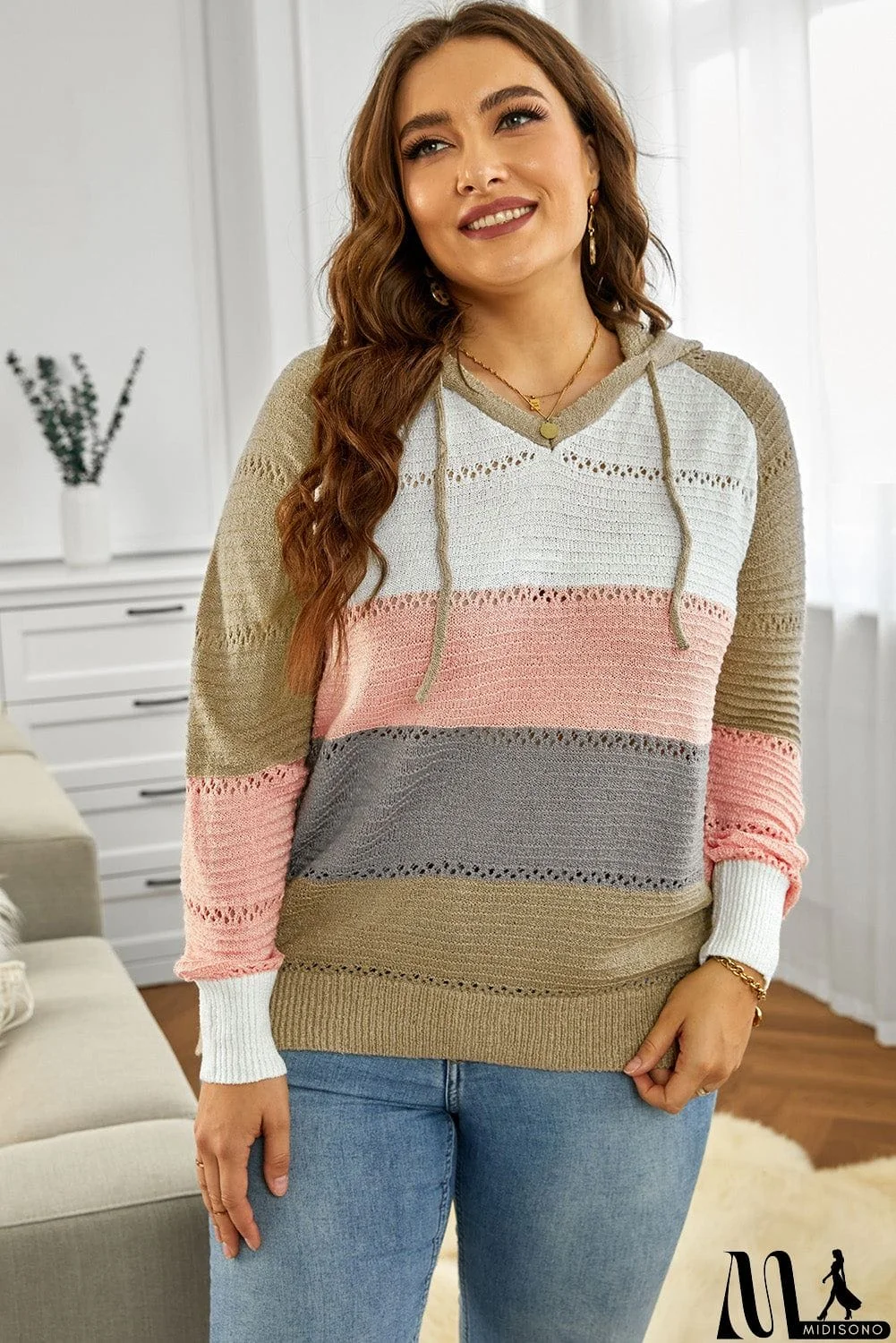 MidiSono - Classic Beach Bonfire Knitted Hoodie