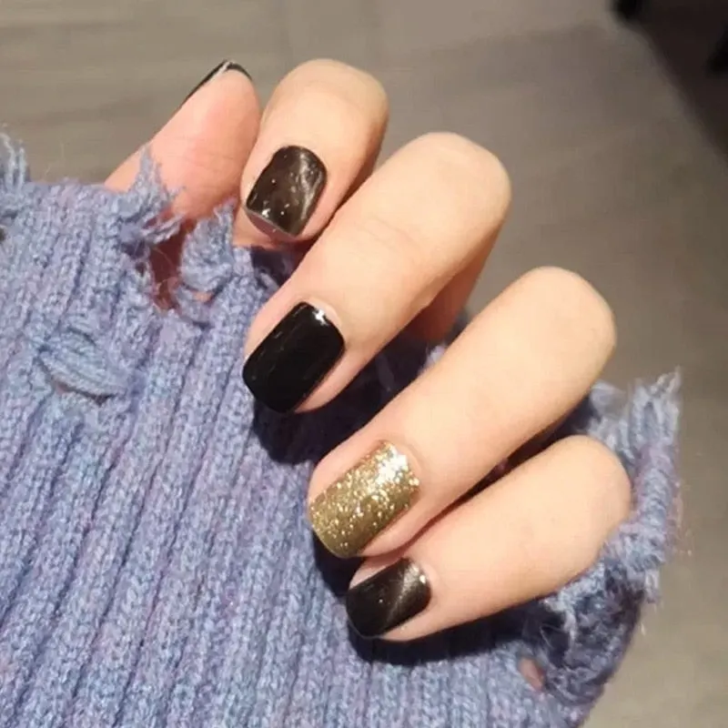 24pcs/boxed Beauty press on nails with Glue Short Size  with Gold Big Sequins False Nail Ladies  Black Color Party acrylic nails-Nail Inspo