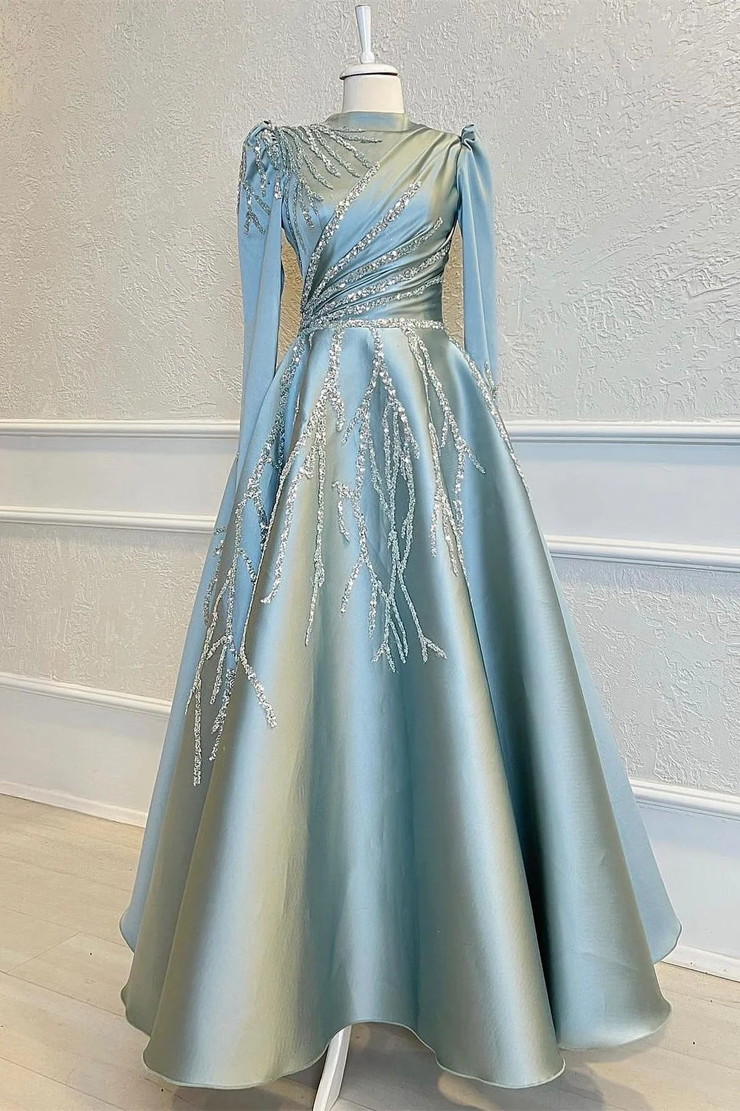 High Collar Long Sleeves A-Line Beads Prom Dress With Pleated Appliques ED0280