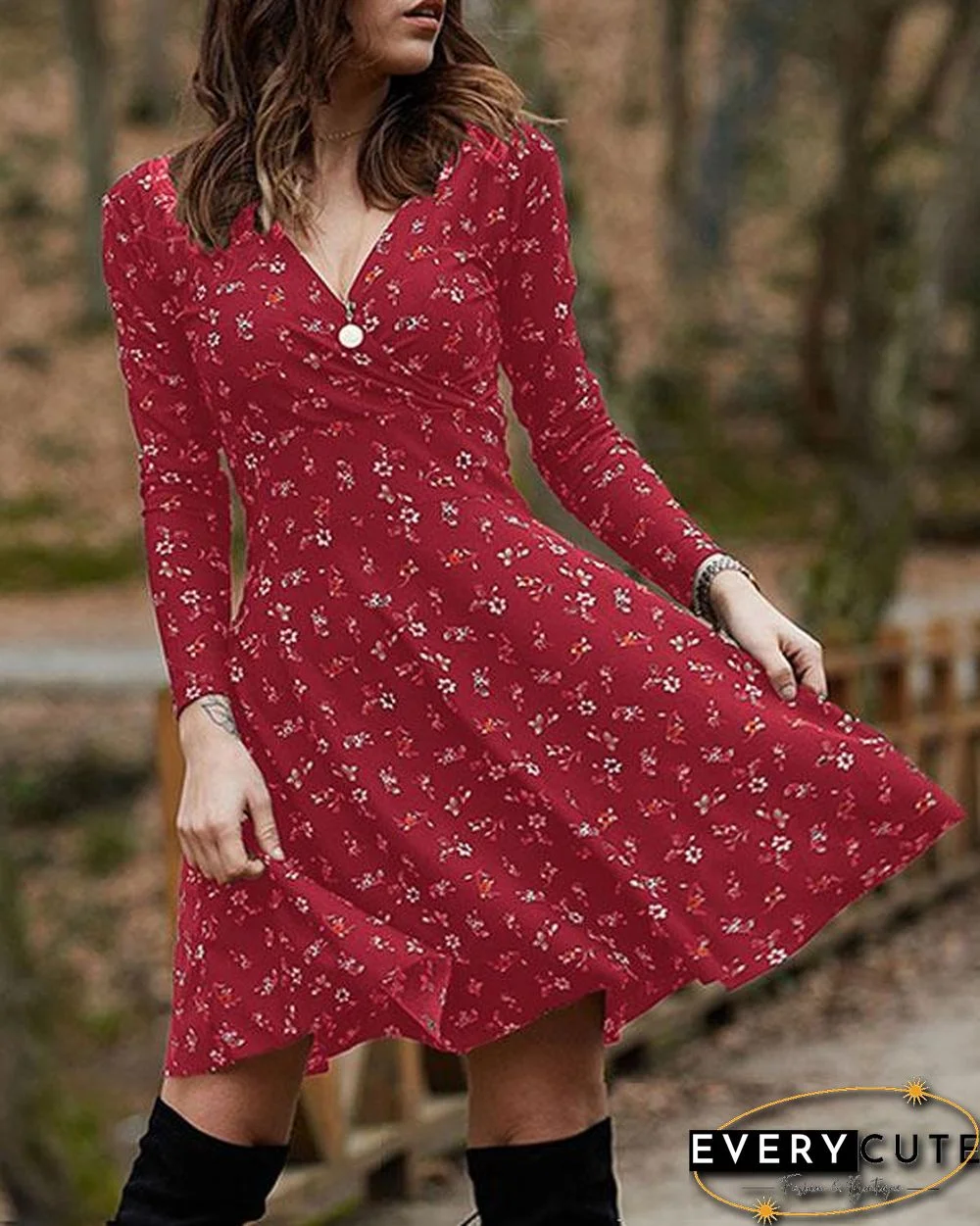 Long Sleeve Vintage Print A-line V Neck Dresses