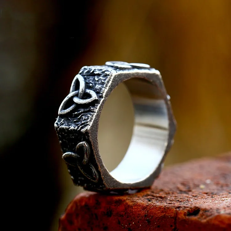 Coutureaura Triquetra Infinity Trinity Knot Signet Ring