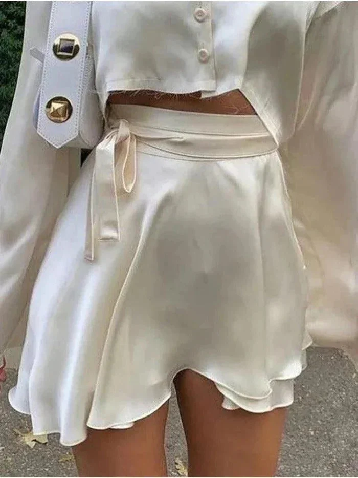 Brownm vintage satin mini skirt with lacing
